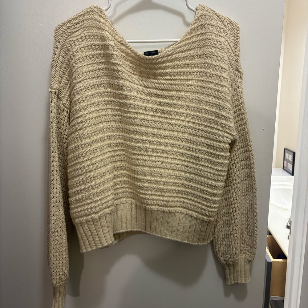 GAP Textured Knit Sweater in Cream